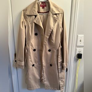 Merona Ladies Size Small Trenchcoat Tan